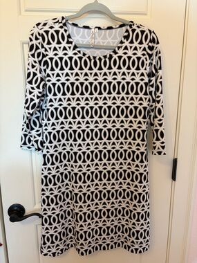 Black & White LULU B Geometric Shift Dress - Women